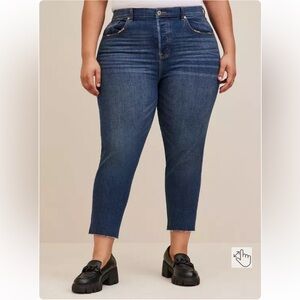 Torrid 10 Mom Jean Straight Premium Classic Denim High-Rise Jean